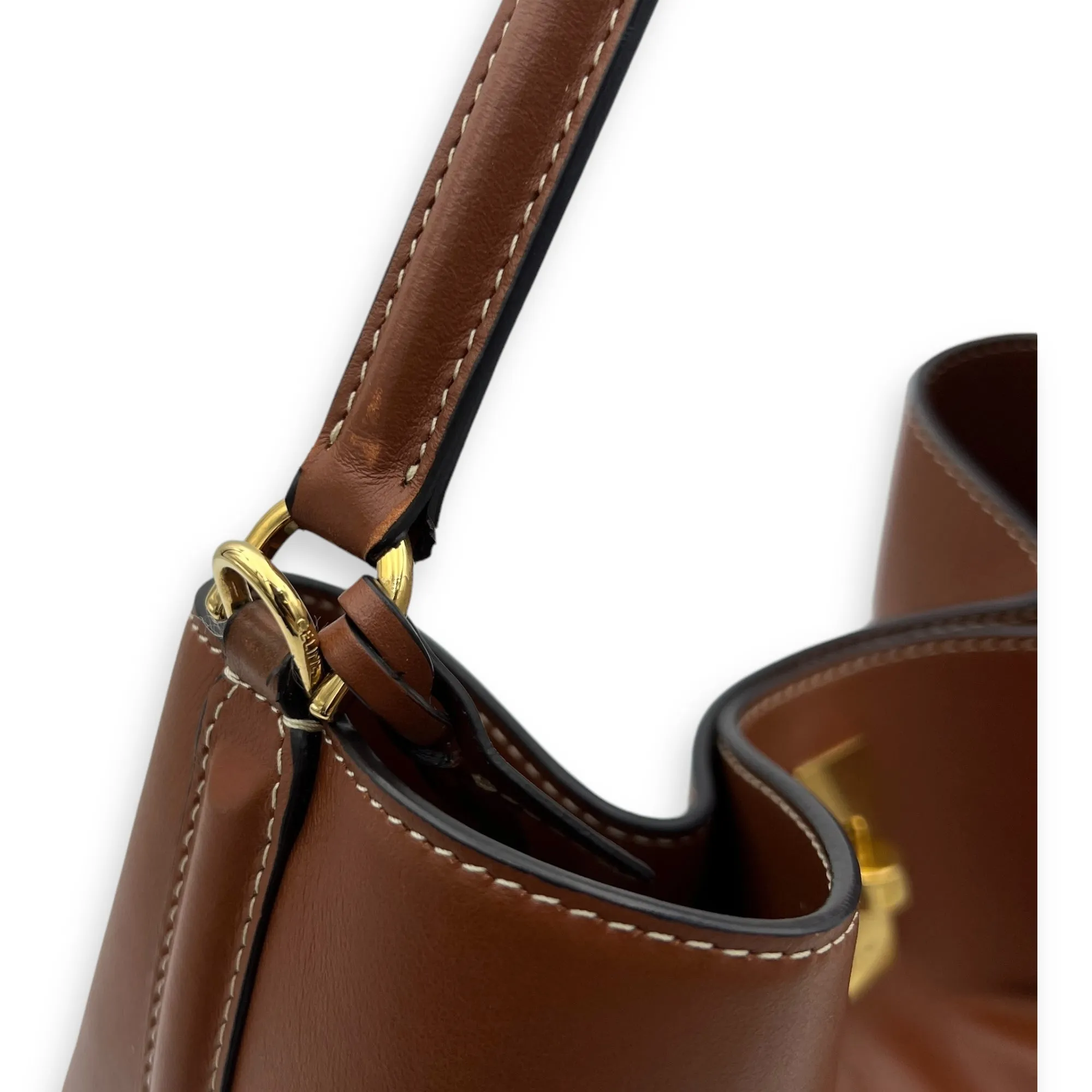 16 Tan Bucket Bag in Calfskin, Gold hardware