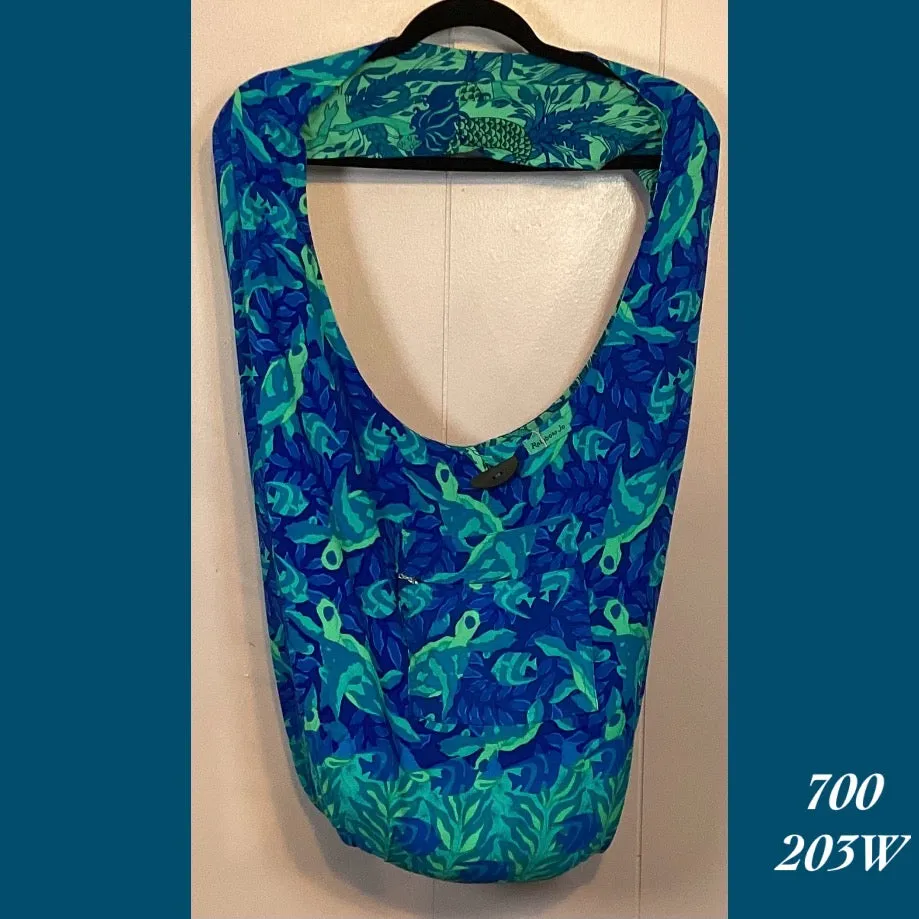 700 - 203W , Reversible bag with zipper pockets on both sides