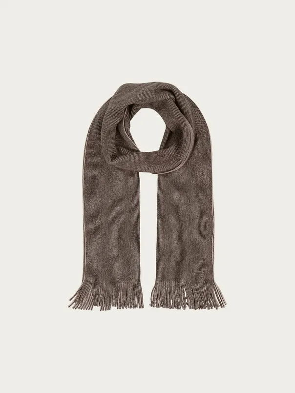 Bugatti Raschel Scarf Made From Pure Wool | Camel
