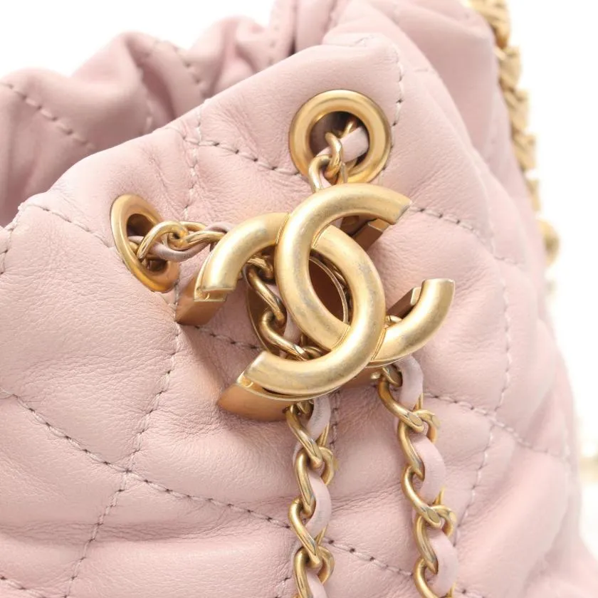 Chanel Matelasse Light Pink Lambskin Chain Shoulder Bag Gold Hardware