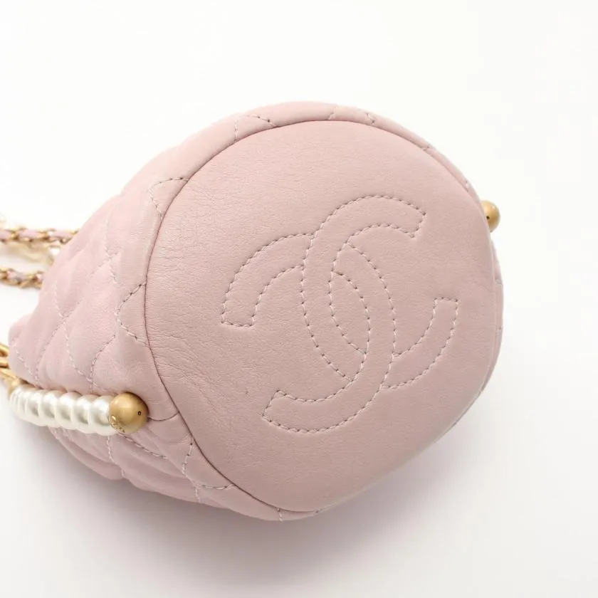 Chanel Matelasse Light Pink Lambskin Chain Shoulder Bag Gold Hardware