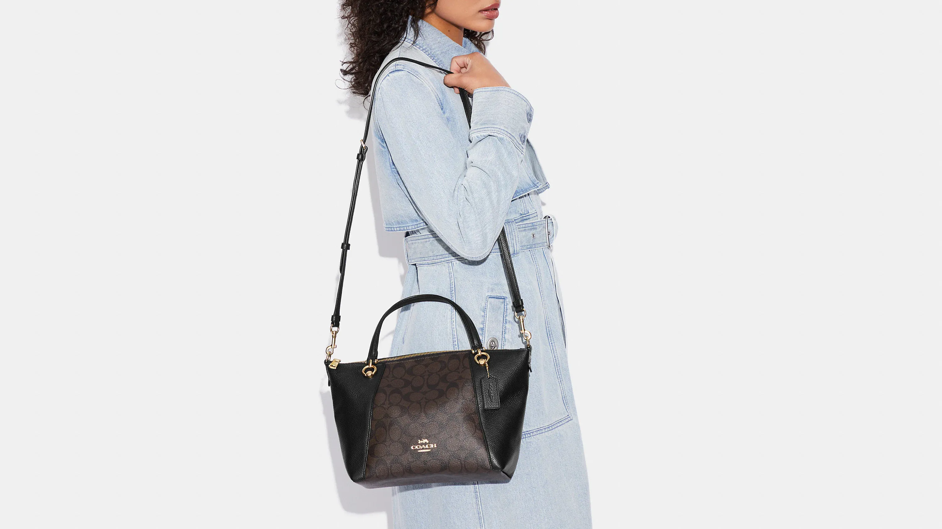 C.O.A.C.H.Kacey Satchel In Signature Canvas HANDBAG