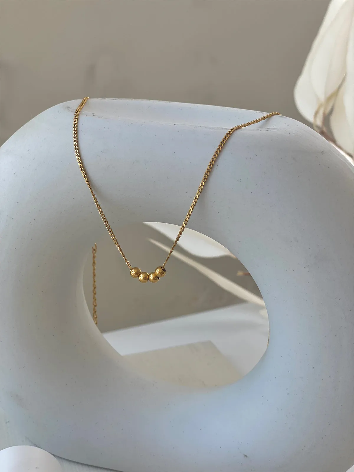 Essential Pearl Necklaces