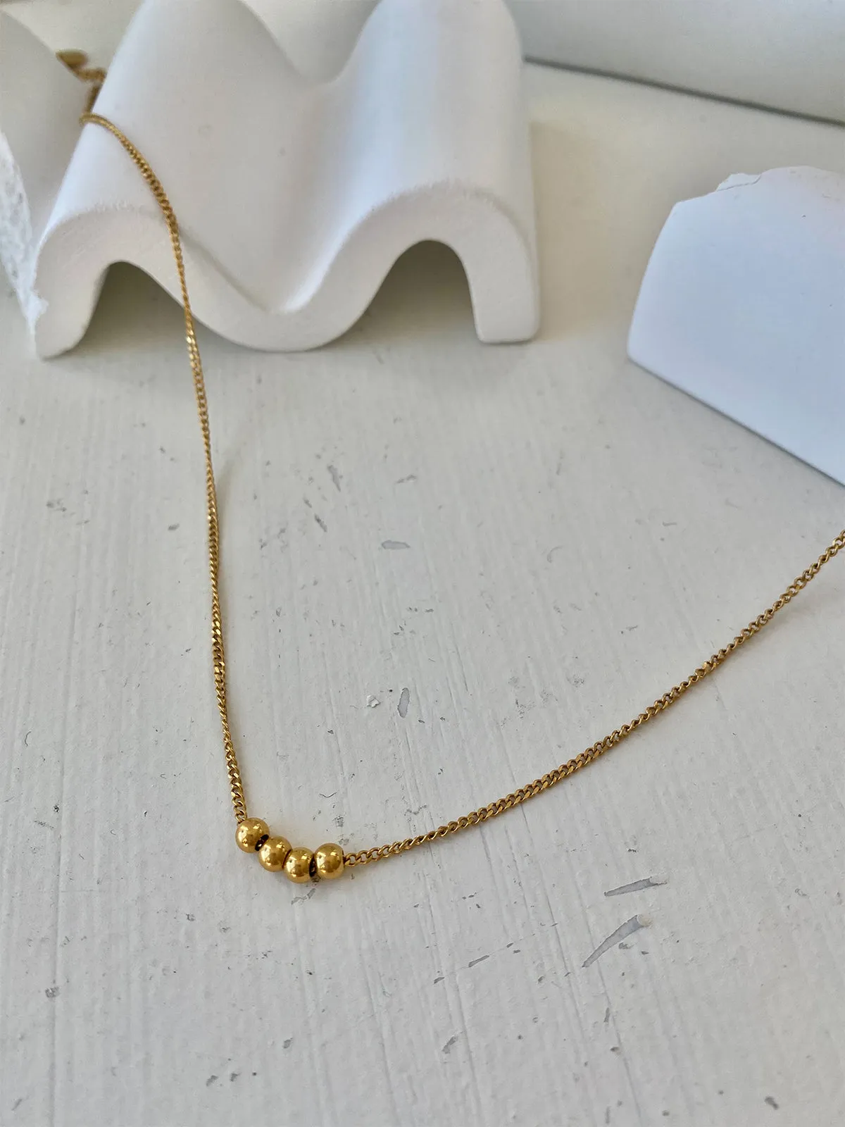 Essential Pearl Necklaces