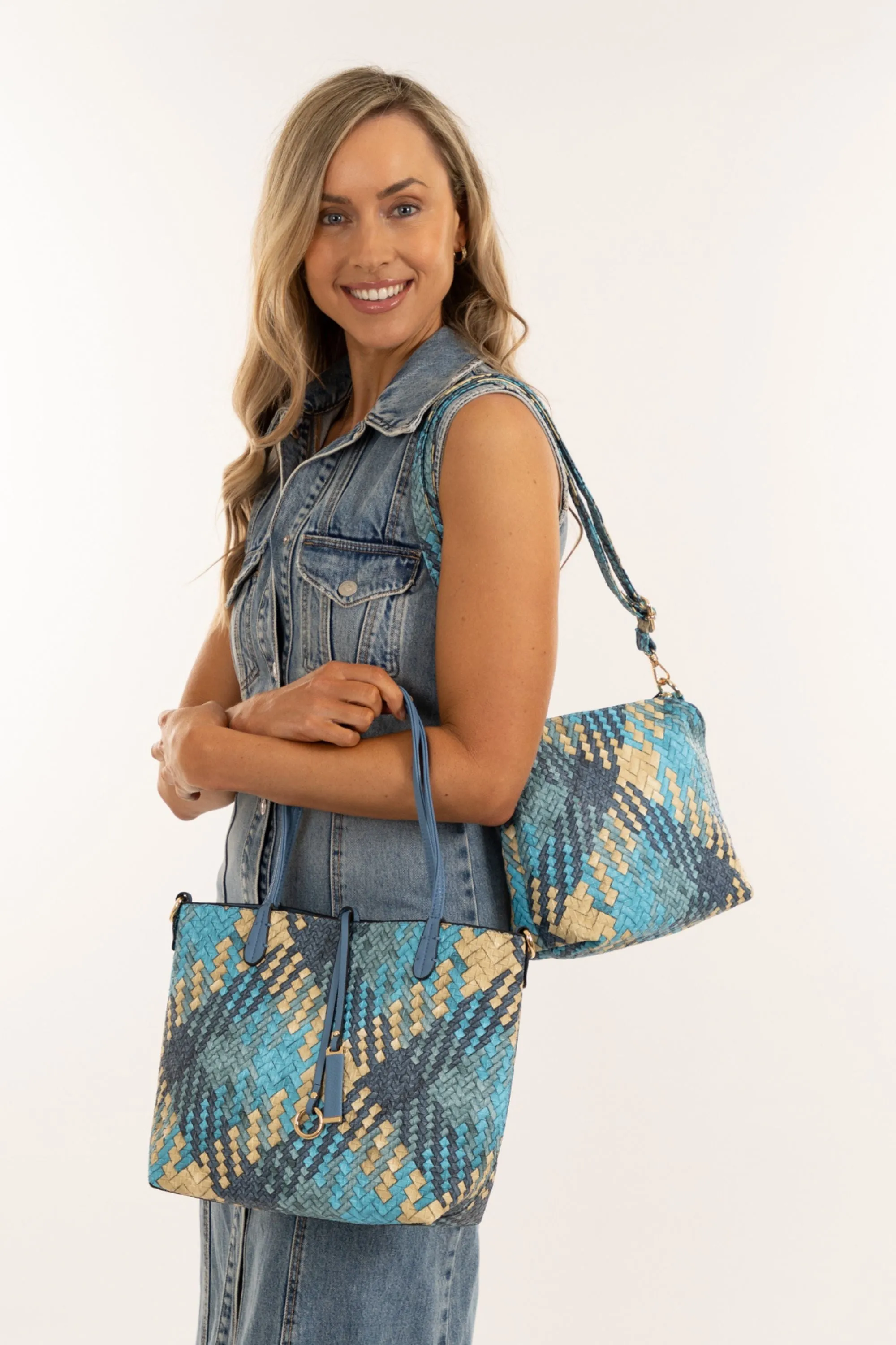 GIGI REVERSIBLE TOTE - 6091