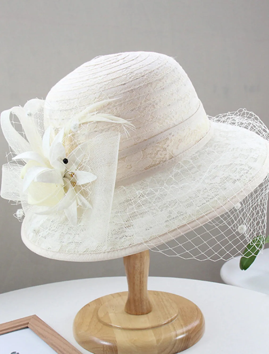 Hats Headwear Tulle Bucket Straw Hat Ladies Day Vintage Style Elegant Lace With Feather Lace Headpiece Headwear