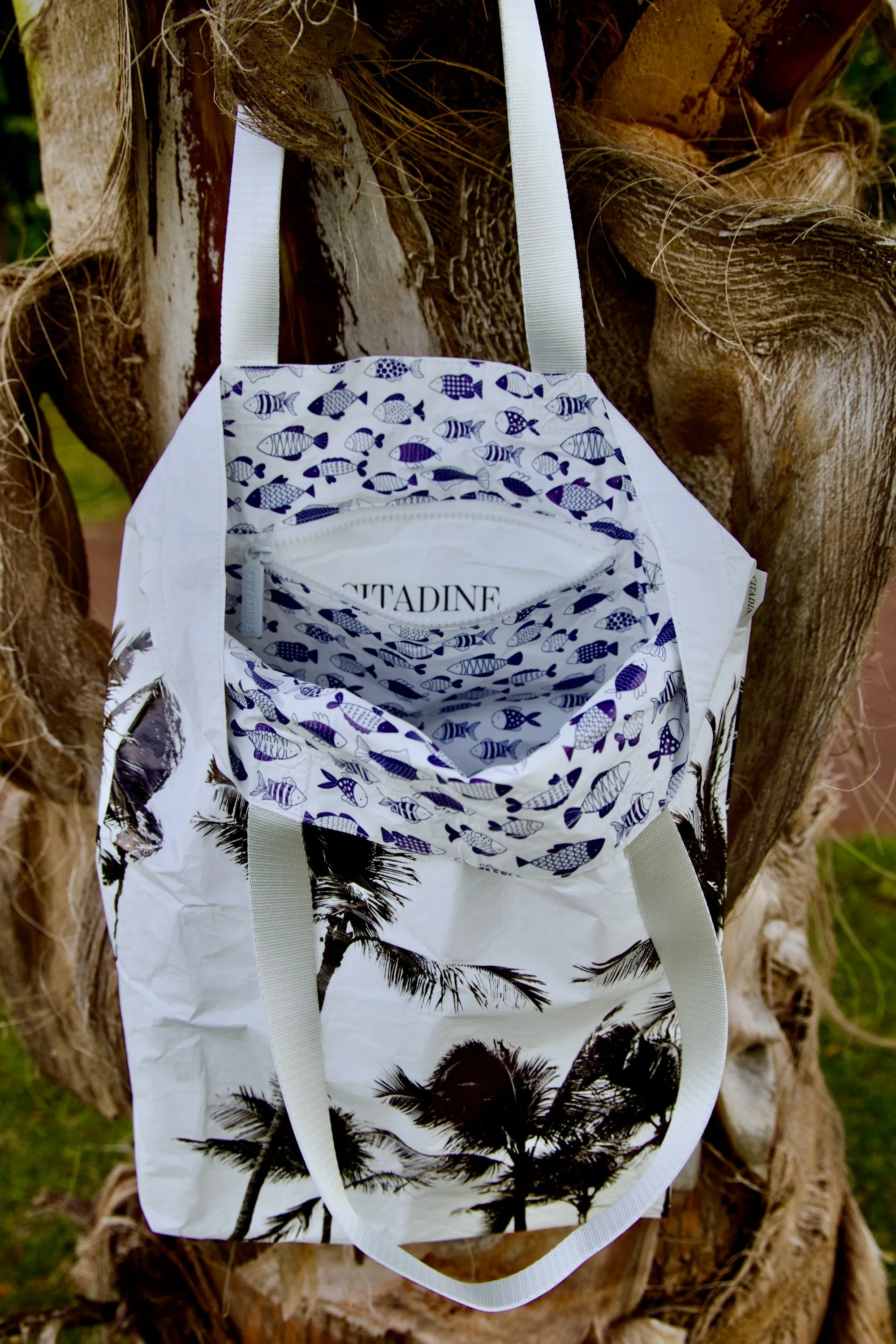 Hawaii Tote Coco Palms Hawaii Kai & Shark Fin Fish (Reversible)